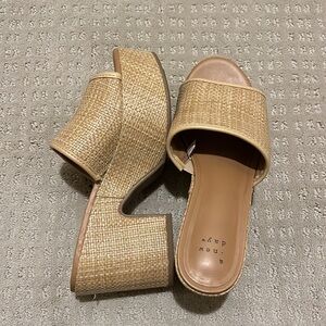 A New Day Ricky Platform heels- like new